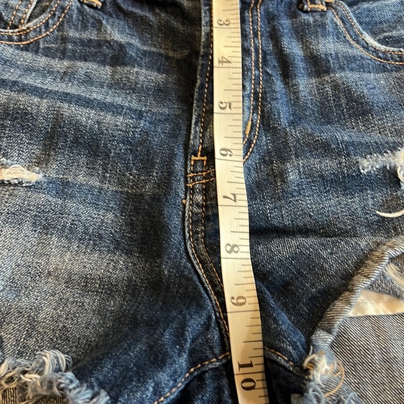 American Eagle distressed high waist shorts - Picture 5 of 7